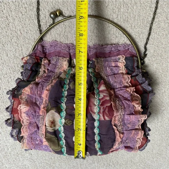 Estilo Collection Vintage Purple Floral Whimsigoth Lace Purse - Picture 8 of 9